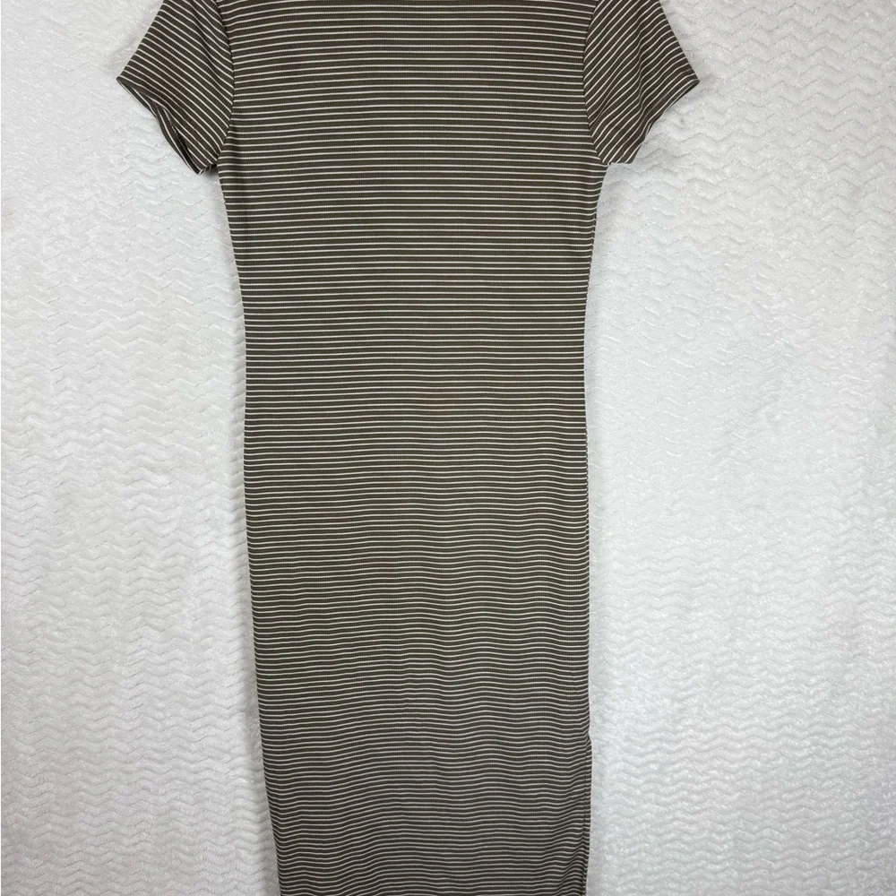 Faded Rose Chic Striped Midi Dress in Black and White. So soft - Picture 7 of 8